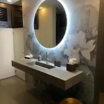 Strandhotel Hotel *