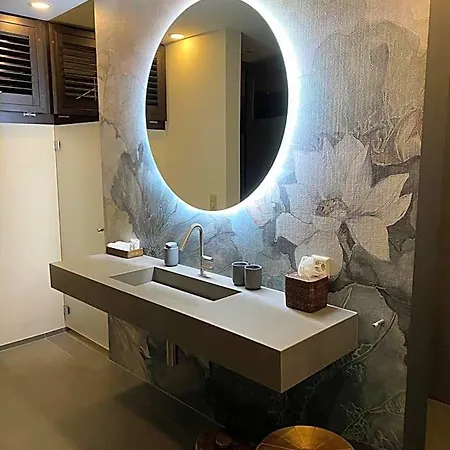 Strandhotel Hotel *