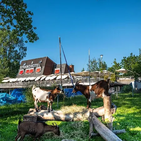 Strandhotel *