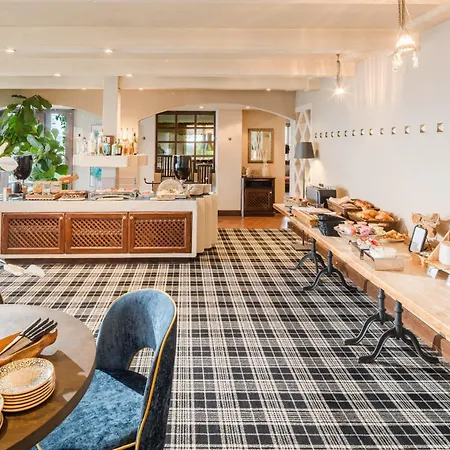 מלון Strandhotel *