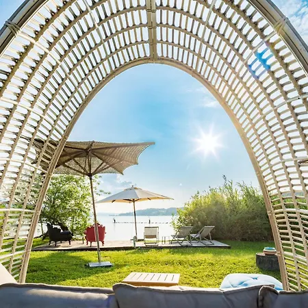 Strandhotel מלון *